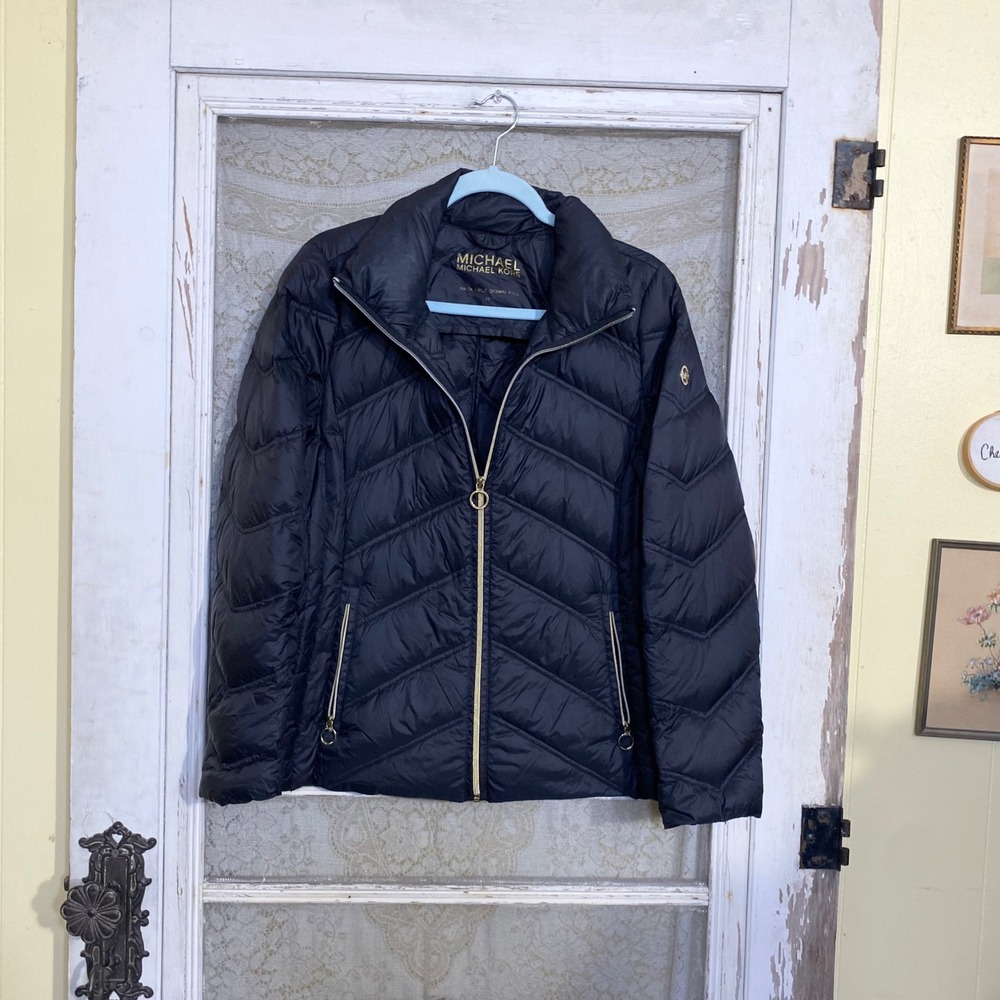 Michael Michael Kors Black Chevron Quilted Packable Down Jacket Medium